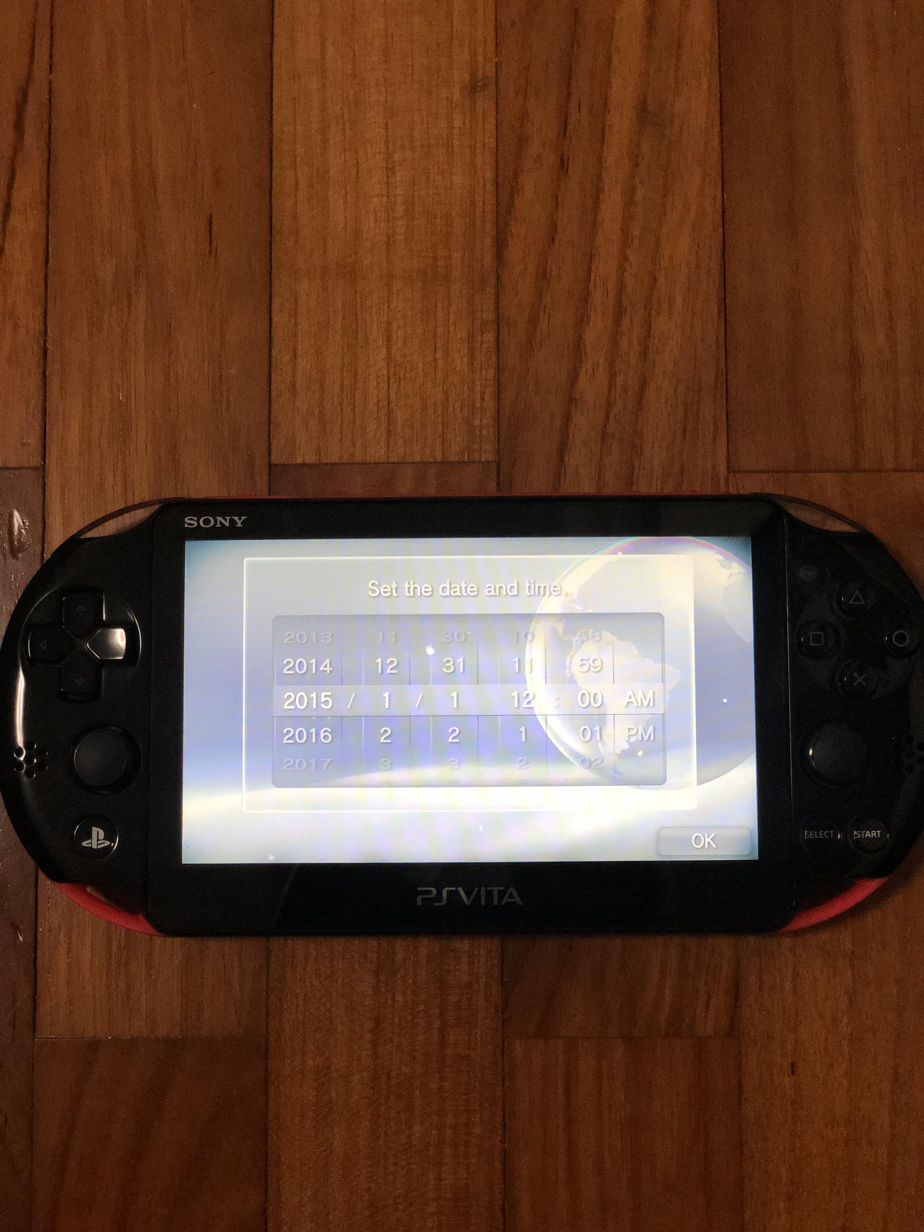 Ps Vita pch 2000/ 2006 slim red/ black (psvita), Video Gaming 