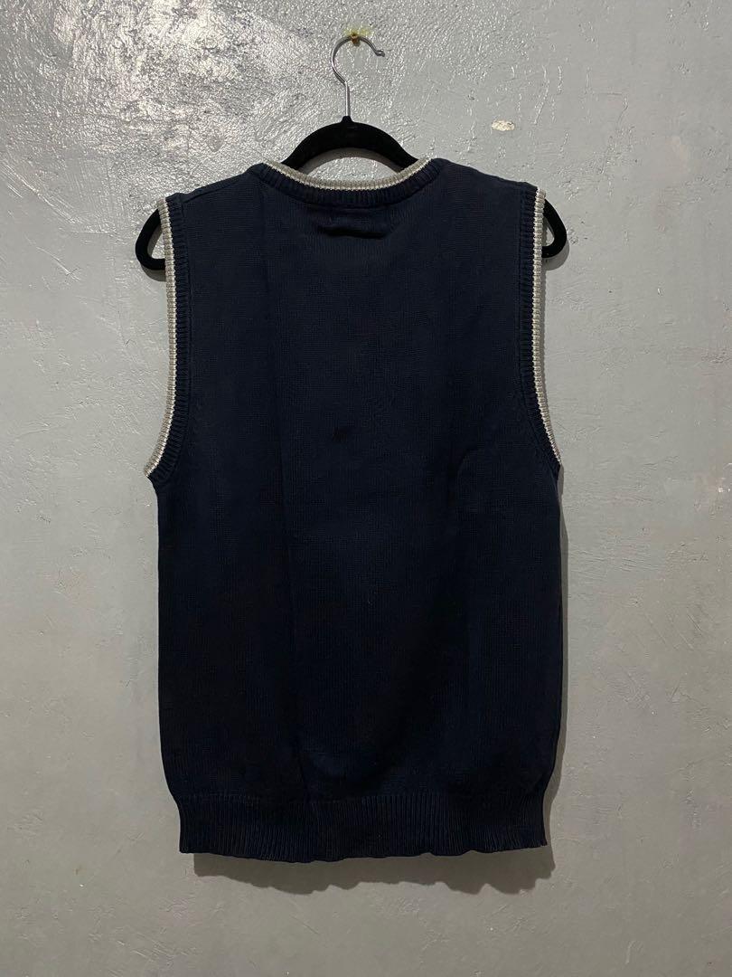 Ralph Lauren Knit Vest (Category: Vests) located in Marikina City. Submitted by felixthings (Listing ID 1172012232, Image 2). Description: Authentic RL/Ralph Lauren knit vest - L27" x W19" - No stains - No holes - Large on tag.