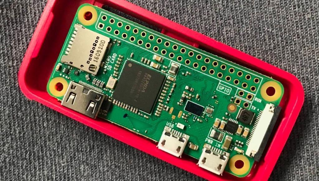 Raspberry Pi Zero W Gen-1 with original cases, Computers & Tech ...