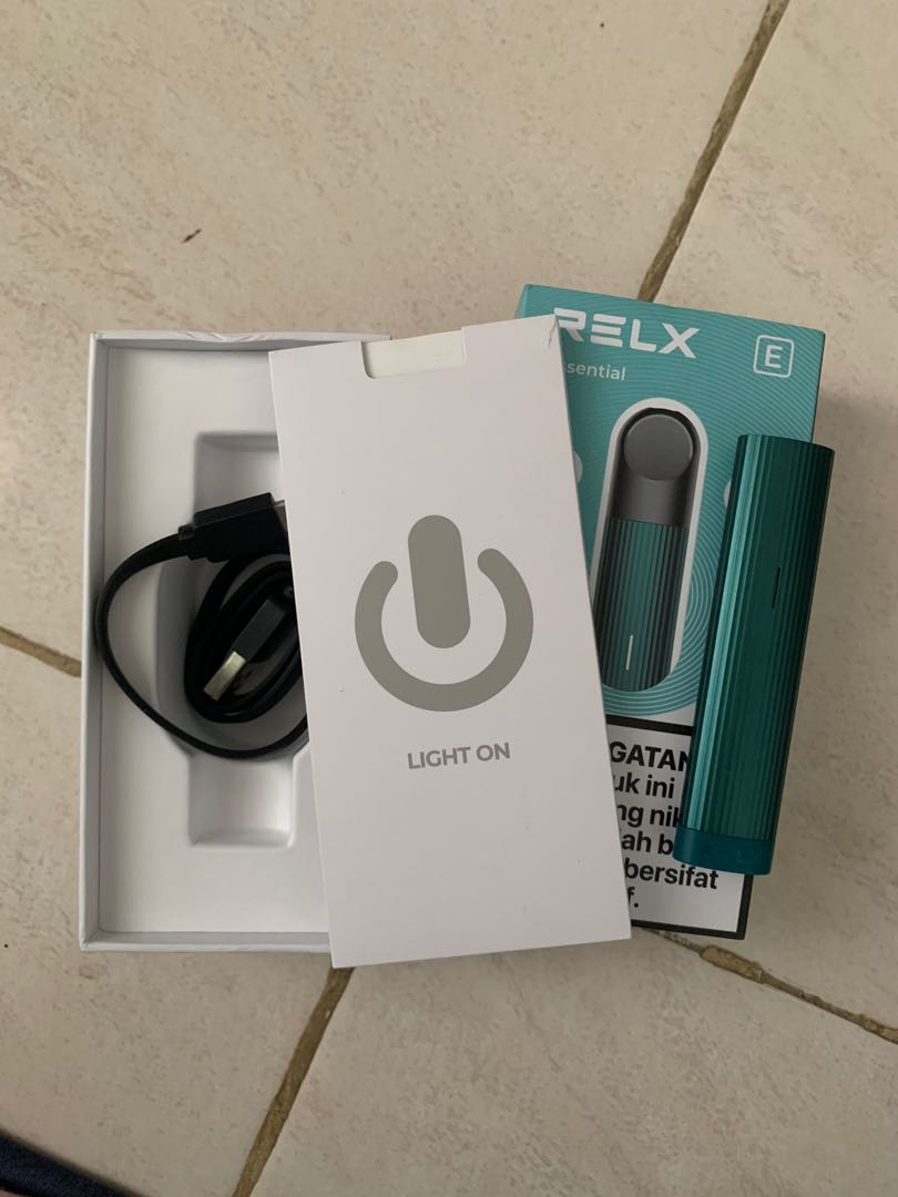 Relx Essential device fullset, Elektronik, Lainnya di Carousell