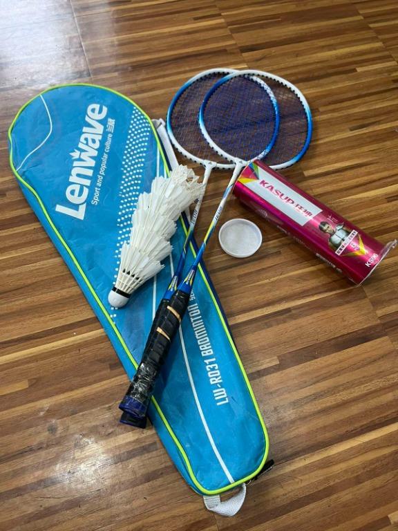 (RUSH) Badminton Complete Set Racket, Bag, and Shuttlecock, Sports