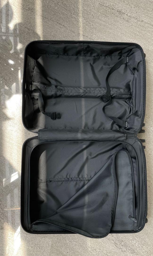 Samsonite Inova Carry On spinner, Hobbies & Toys, Travel, Luggage on