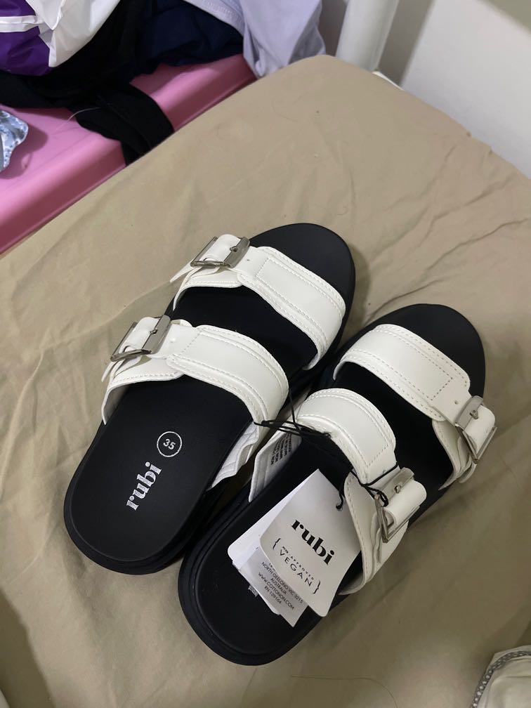 Sandal rubi top