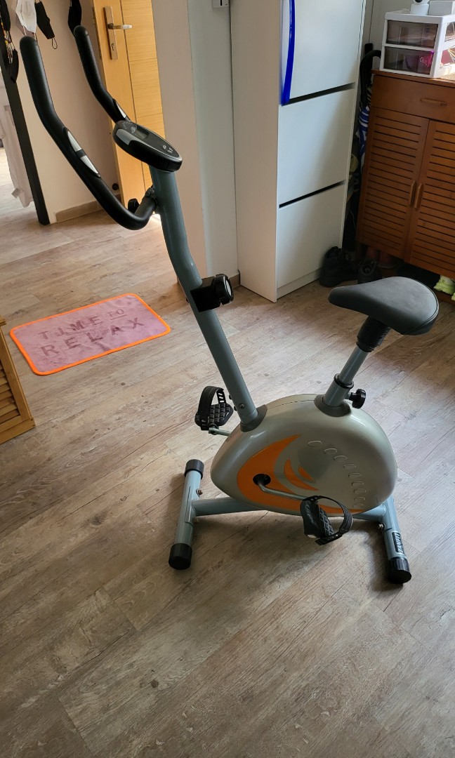 Static exercise bike cardio, Sports Equipment, Exercise & Fitness