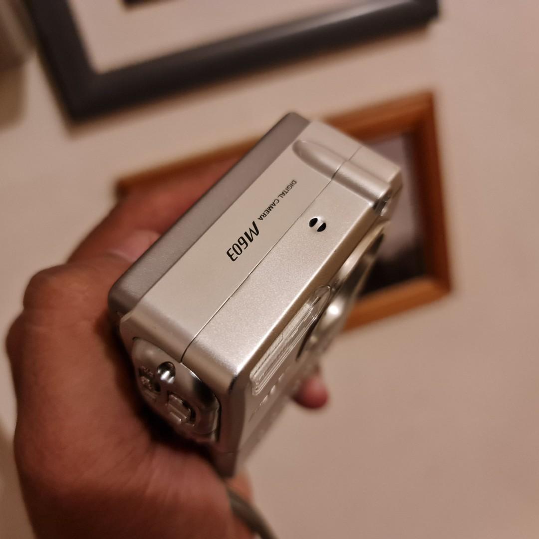 Super Rare Fujifilm FinePix M603 6.0 Megapixels, Photography, Cameras