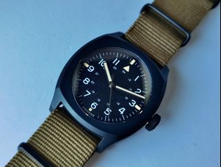 （分類：）位於 。 由 watchgeek888 提交（商品編號 1171860676，圖片 1）。簡介： 。
