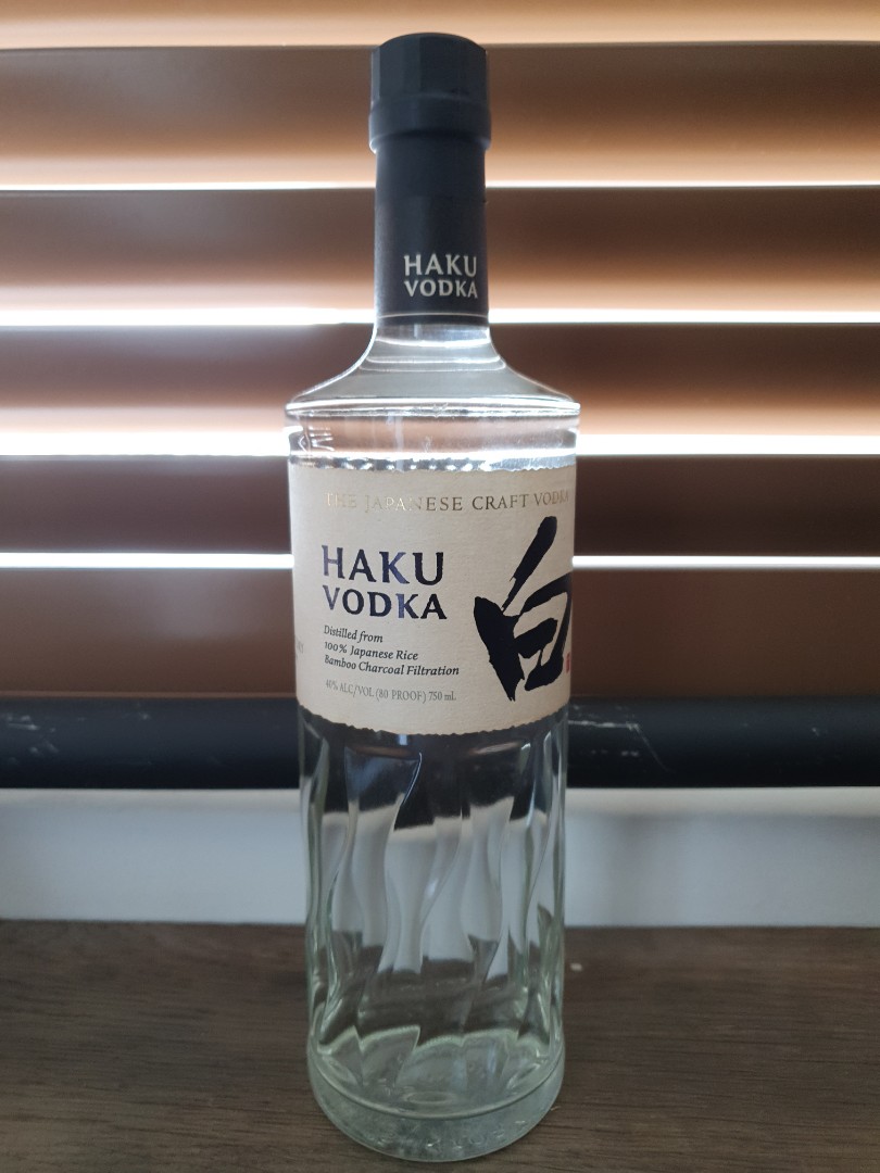 VODKA Suntory Haku Vodka 750ml, Food & Drinks, Alcoholic Beverages on