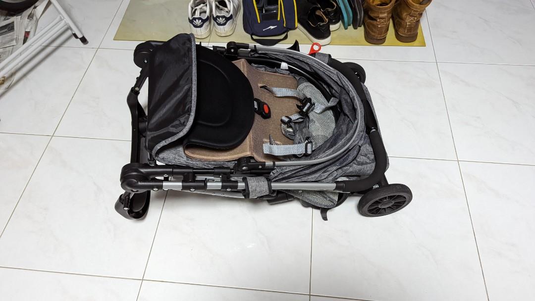 2nd hand stroller, Babies & Kids, Going Out, Strollers on Carousell