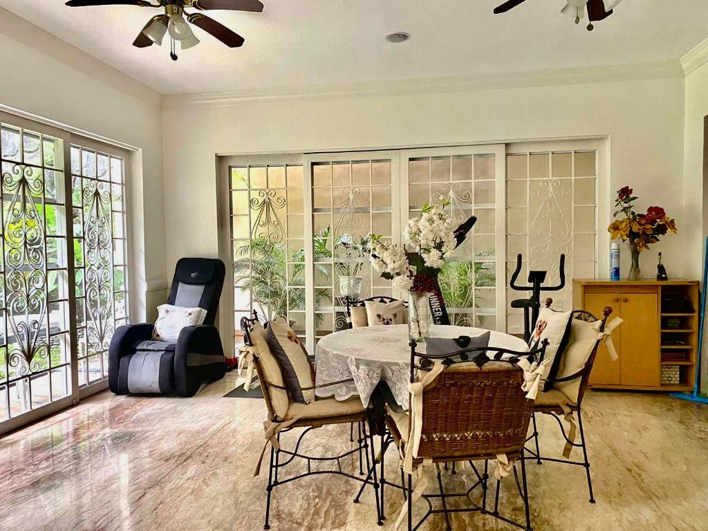 5Bedroom House For Sale in Mira Nila Homes Peaceful Neighborhood in Congressional Avenue