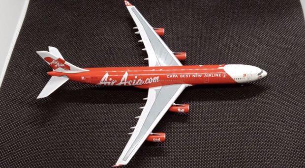 Air Asia Airbus A340-300 scale 1:400 manufacturer : PandaModel 