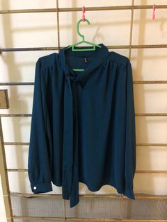 (Category: ) located in . Submitted by poshwardrobe (Listing ID 1172156481, Image 1). Description: .
