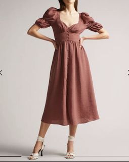 (Category: ) located in . Submitted by shoppingwithmeeee (Listing ID 1172111571, Image 1). Description: .