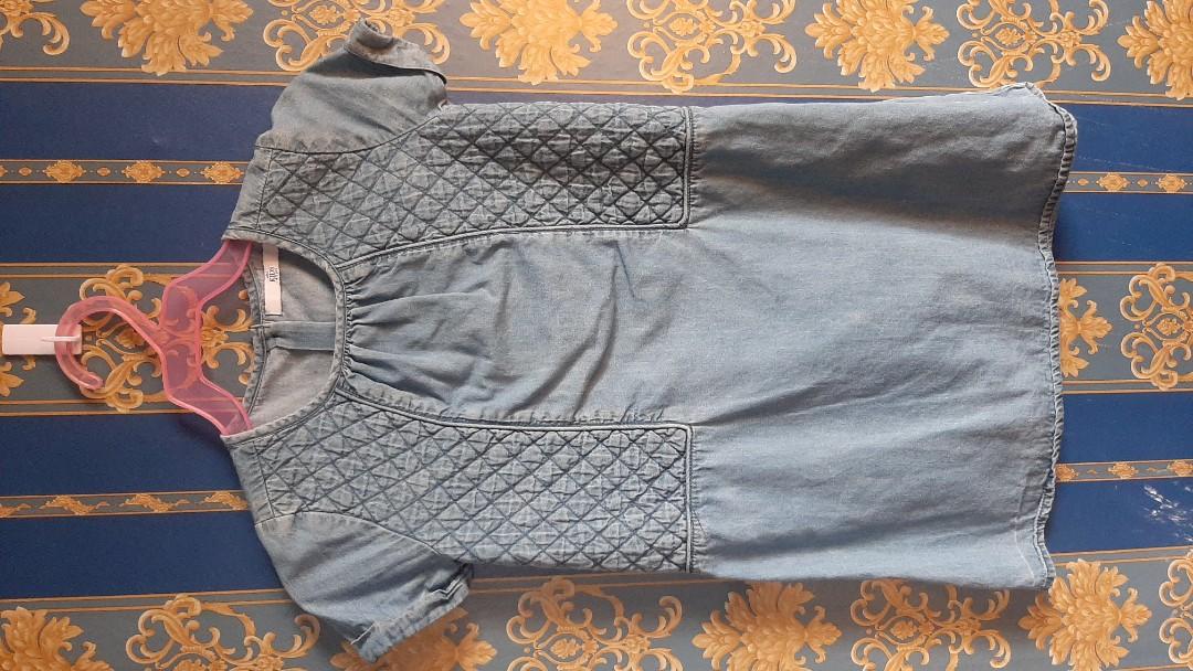 Branded Pre-Loved for 3 to 5 Years old. (Category: Babies & Kids Fashion) located in Mandaluyong City. Submitted by Michkam021 (Listing ID 1172049115, Image 3). Description: like-NEW.