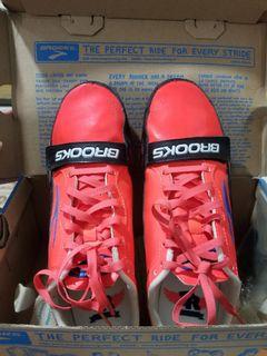 Brandnew Brooks Spike Shoes [ athletics womens] with box