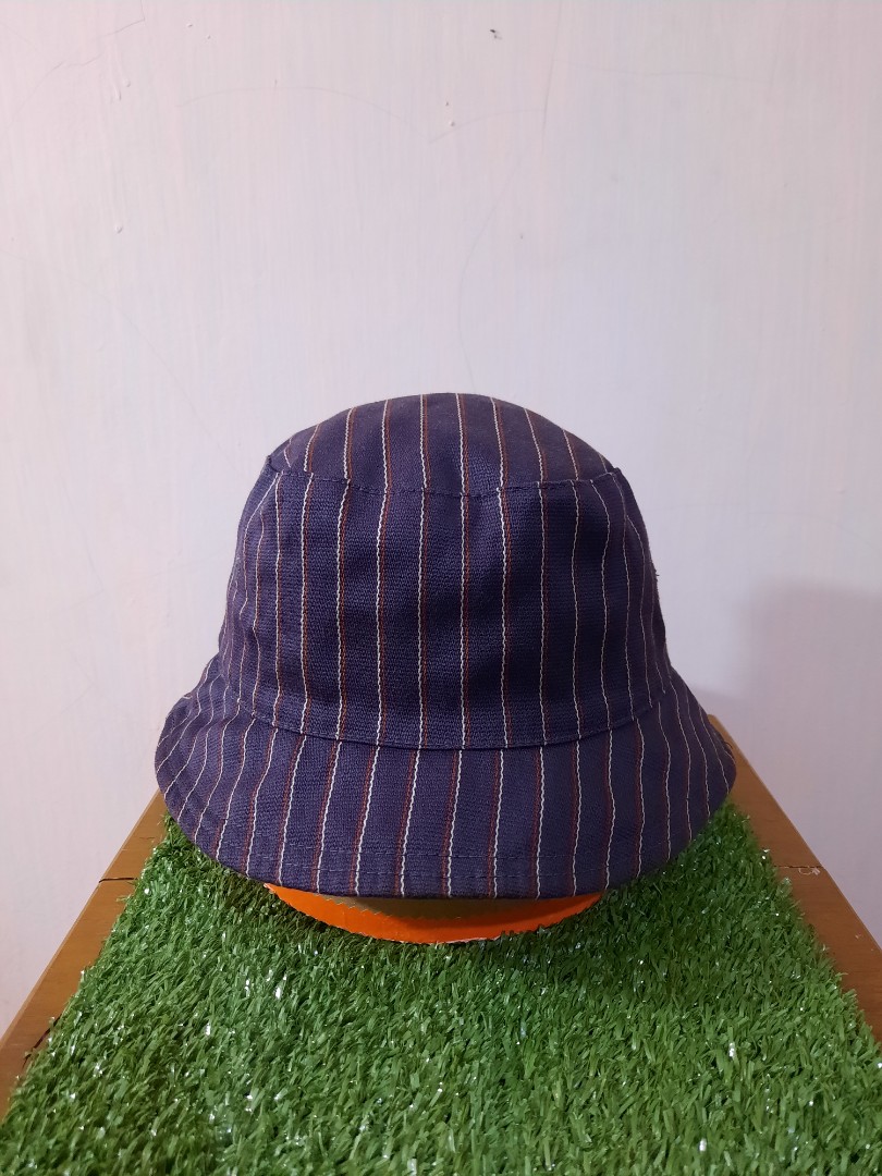 Bucket Hat Striped, Fesyen Pria 