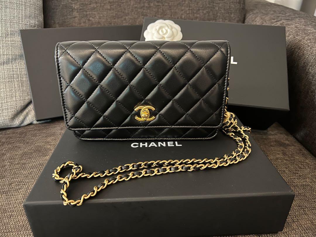 Chanel Pearl Crush WOC, Women's Fashion, Bags & Wallets, Cross-body Bags on  Carousell