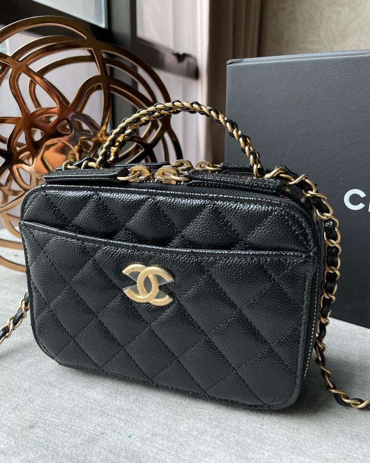 Chanel sling bag 2019 cheap