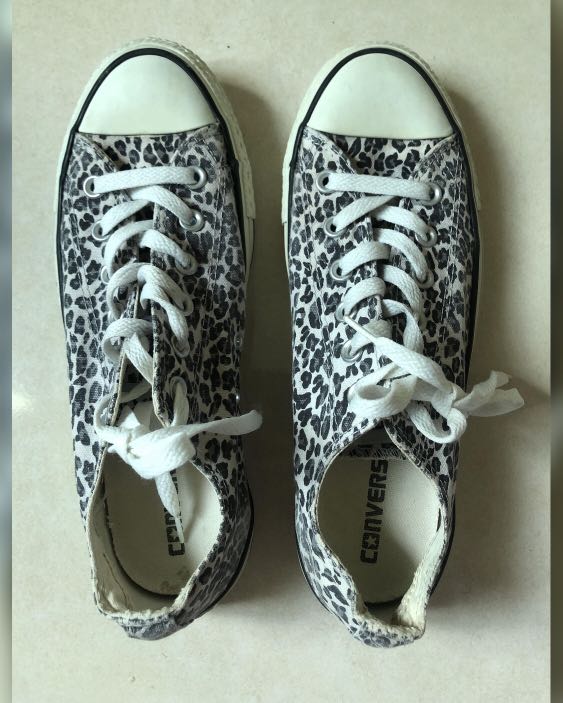 Snow online leopard converse