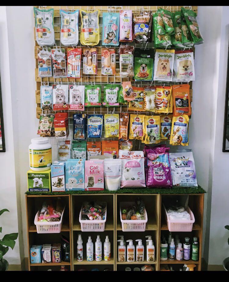 Dog, cat, hamster, and rabbit supplies (Category: Homes & Other Pet Accessories) located in Mandaluyong City. Submitted by andrebonn (Listing ID 1172099470, Image 3). Description: Dog food available Cat food available Cat supplies and dog supplies Fish and turtle food Hamster and rabbit food Litter sand Medicine Treats Toys .