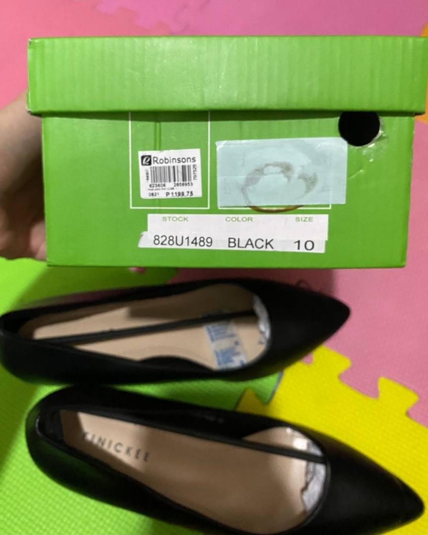 Finickee Black Heels Size 10 (Category: Heels) located in Las Pinas. Submitted by livingroomfloor (Listing ID 1172191296, Image 2). Description: price is negotiable! only used once for an hour but flaw: there's a small bump on the top of the left heel (barely noticeable) * am trying to fix it with kiwi loc is antipolo.