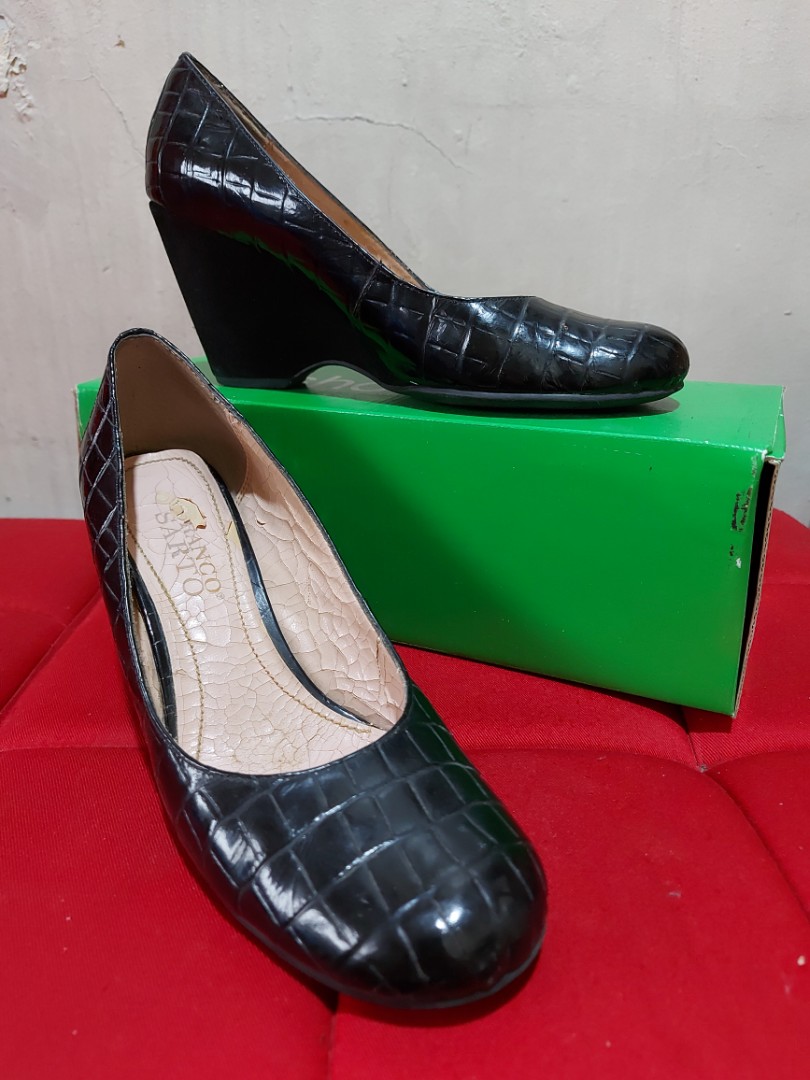 Franco sarto black wedge pump outlet