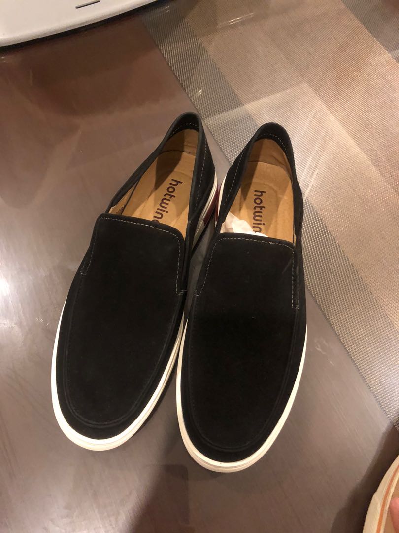 Hotwind slip ons, Men's Fashion, Footwear, Casual Shoes on Carousell