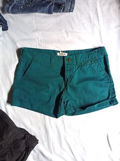 (Category: ) located in . Submitted by kls_clothes (Listing ID 1172076293, Image 1). Description: .