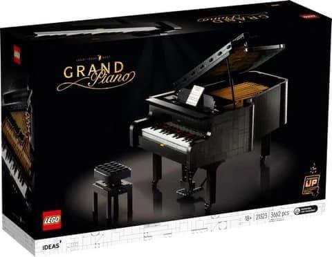 Lego Grand Piano 21323 (Category: Lego & Building Sets) located in Mandaluyong City. Submitted by joppee (Listing ID 1172177639, Image 1). Description: include brown box and sealed.