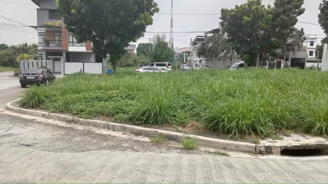 Sta. Barbara Royale, Property, For Sale, Lot on Carousell