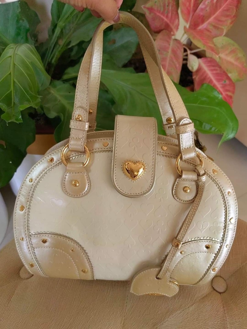 Lovcat, Women's Fashion, Bags & Wallets, Shoulder Bags on Carousell