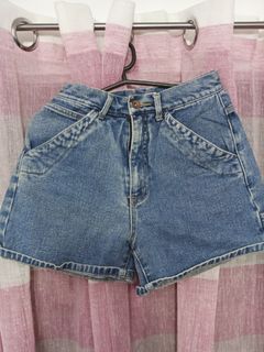 (Category: ) located in . Submitted by voguestylesmnl (Listing ID 1172155448, Image 1). Description: .