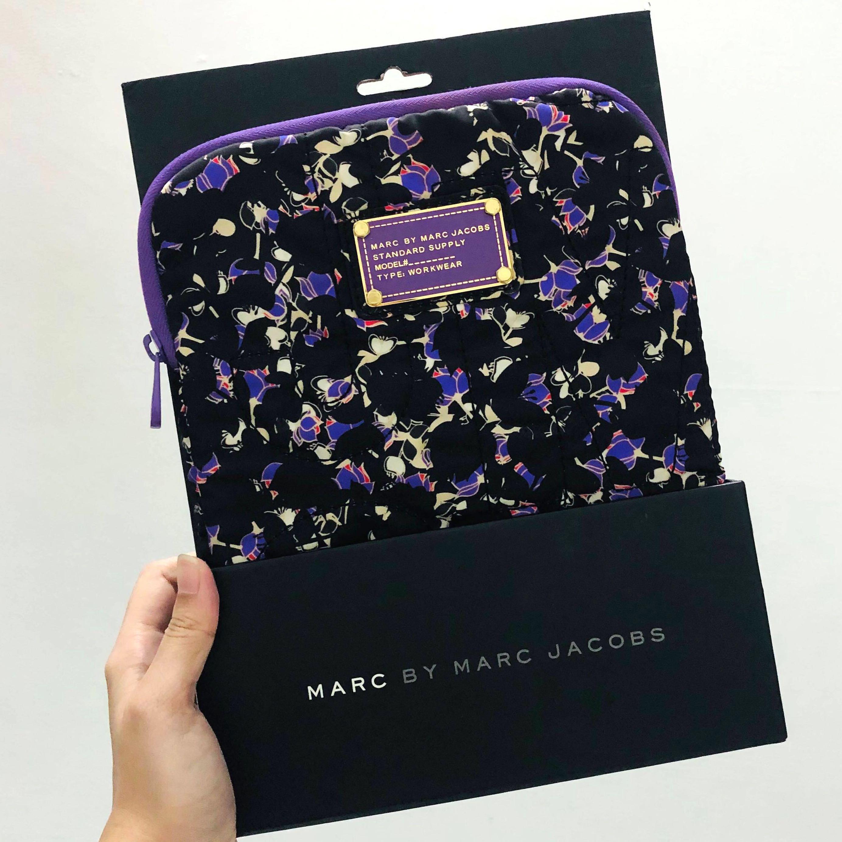 Marc jacobs tablet bag hotsell