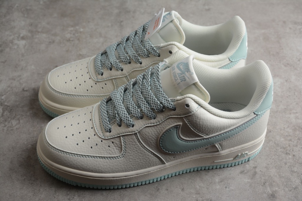 Nike air force 1 low beige suede store