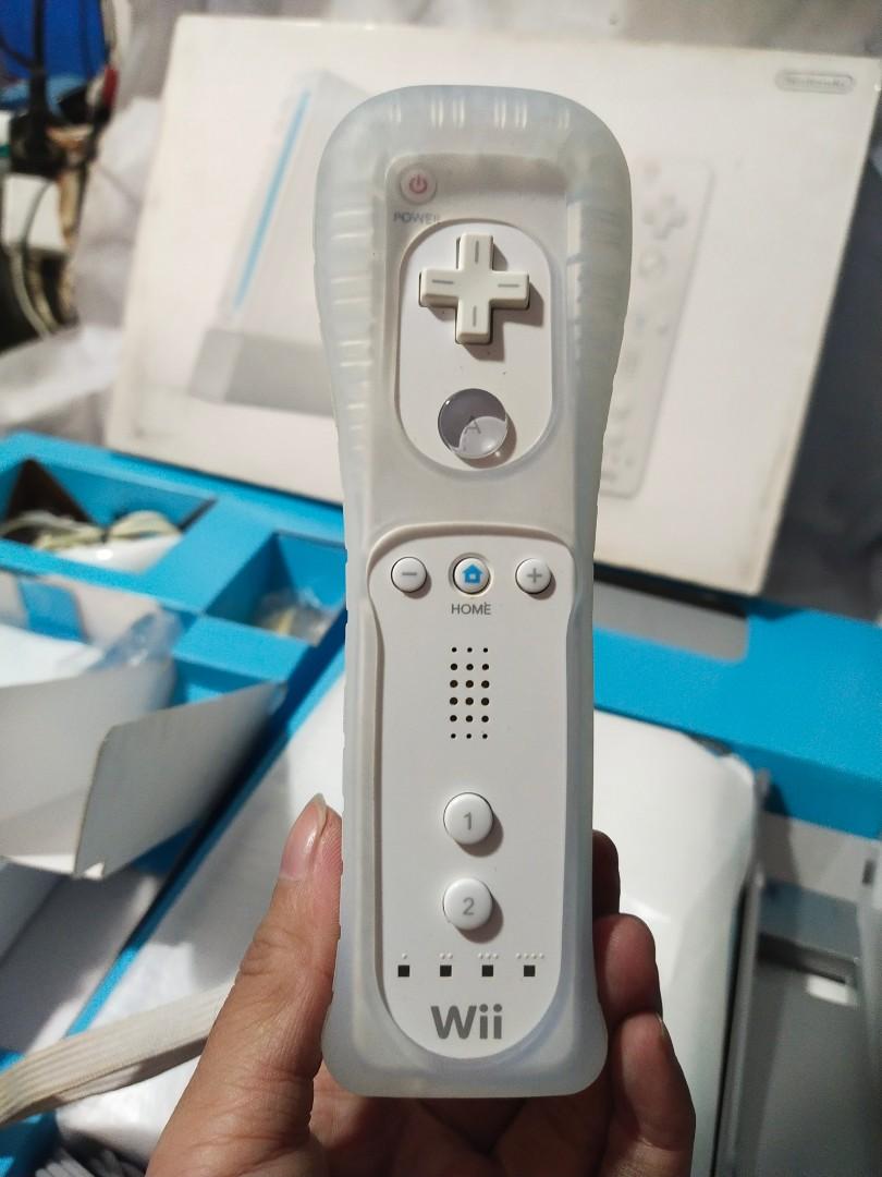 NINTENDO WII JAPAN CONSOLE (Category: Nintendo) located in Quezon City. Submitted by jpnvintageonline (Listing ID 1172060293, Image 3). Description: TESTED WORKING JAPAN 110V NOT MODIFIED.