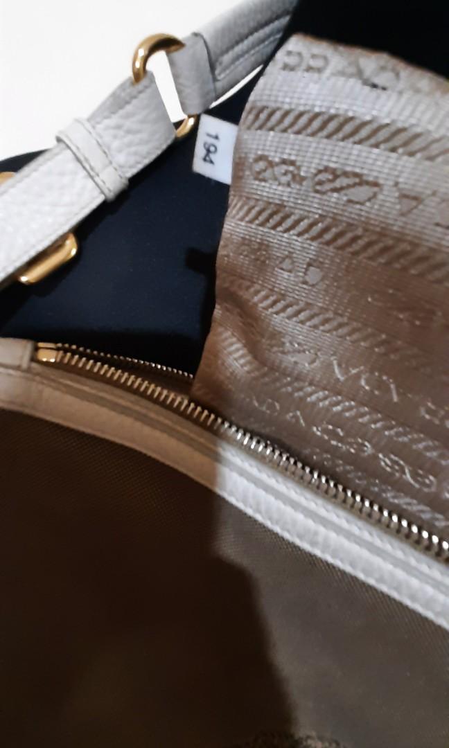 Prada Jacquard Shoulder Bag (Category: Luxury Bags & Wallets) located in Marikina City. Submitted by laila15 (Listing ID 1172040509, Image 1). Description: Prada Jacquard Bag without sling May stain po sa bandang likod.