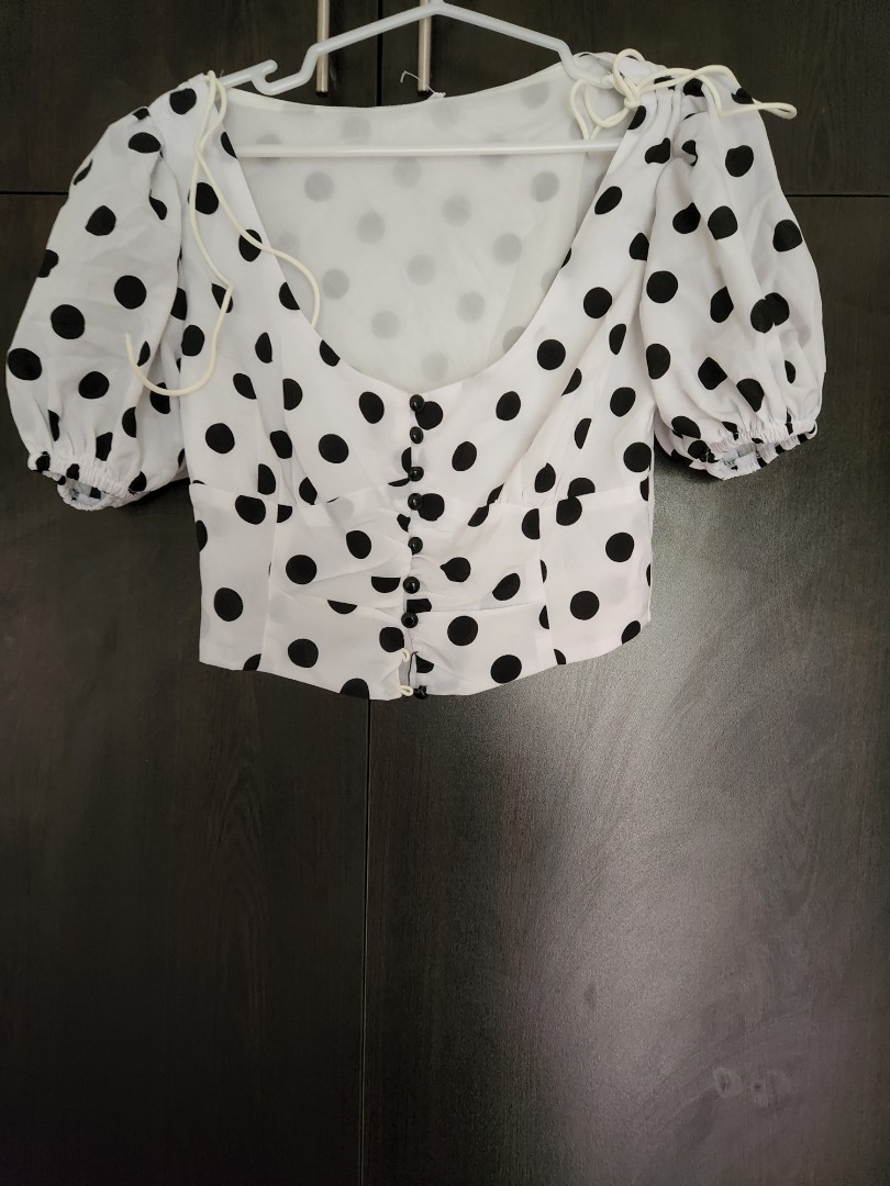 Puff sleeve polka dot top sales
