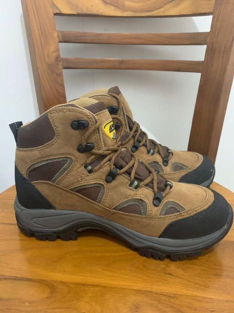 REI OUTDOOR GEAR HIKING SHOES, Fesyen 