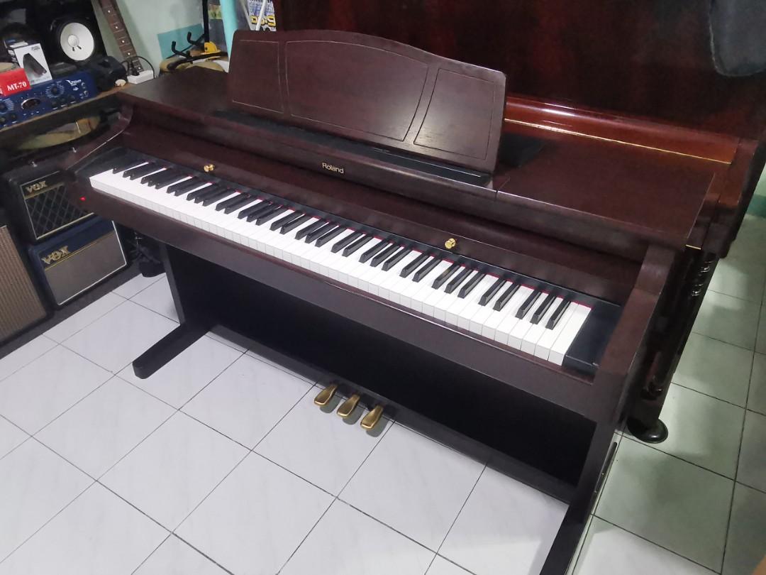 Roland hp7 top
