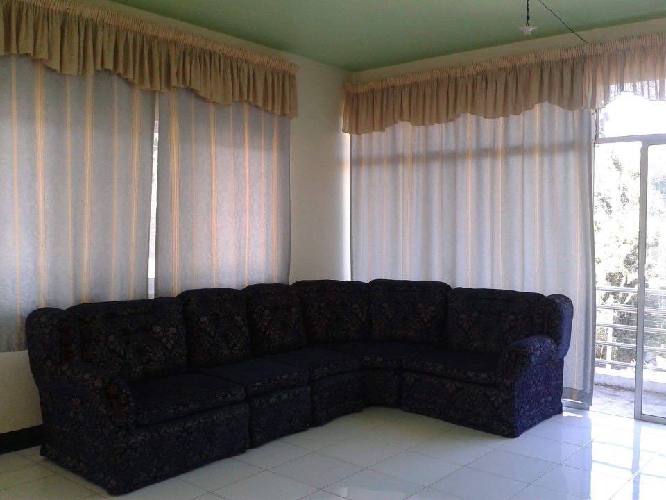 RUSH SALE HOUSE & LOT (Category: House & Lot) located in Makati City. Submitted by theacd (Listing ID 1172079772, Image 3). Description: House and lot big lots more garage good for airbnb Business near the road .