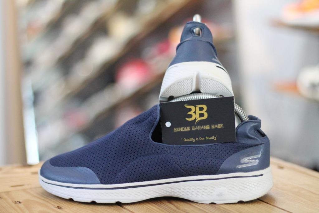 Skechers go walk deals size 7 uk