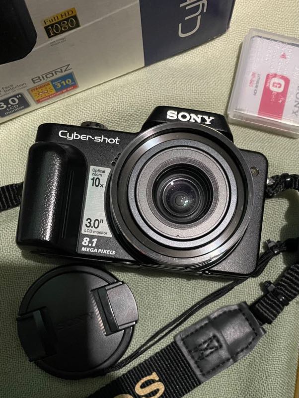 Sony Cybershot DSCH10 Digital Camera / Sony Digital Camera / Sony