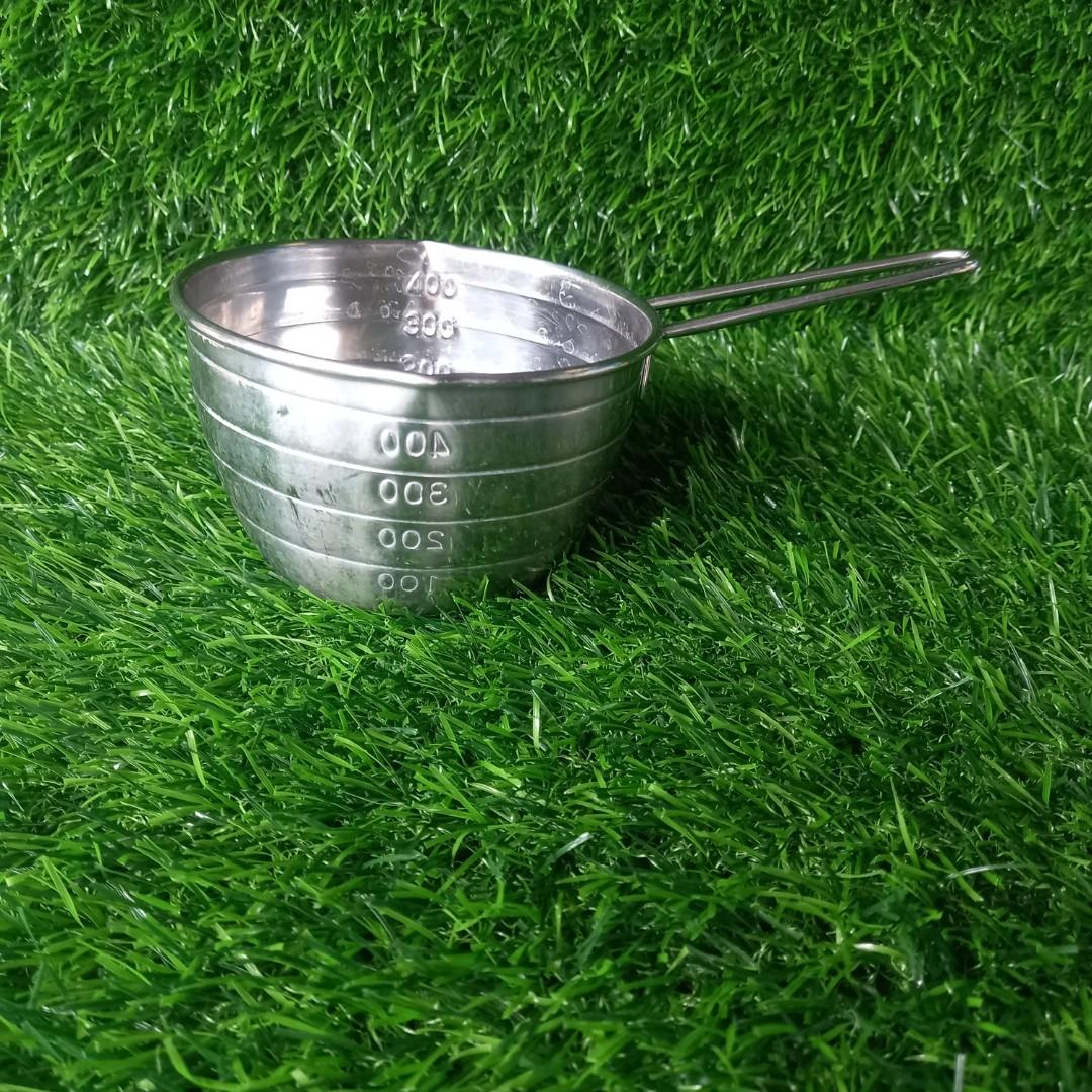 Stainless Steel Measuring Cup (Category: Other Kitchenware & Tableware) located in Paranaque City. Submitted by christinashoppe (Listing ID 1172137285, Image 1). Description: .
