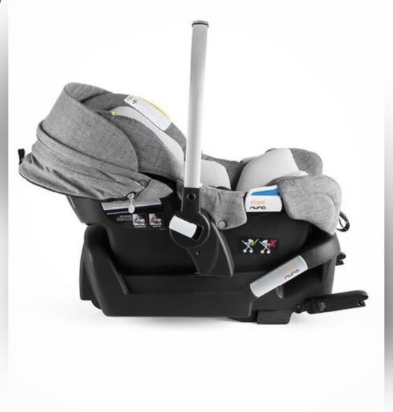 Stokke PIPA by Nuna with Car Seat Black base (ISOFIX) on Carousell