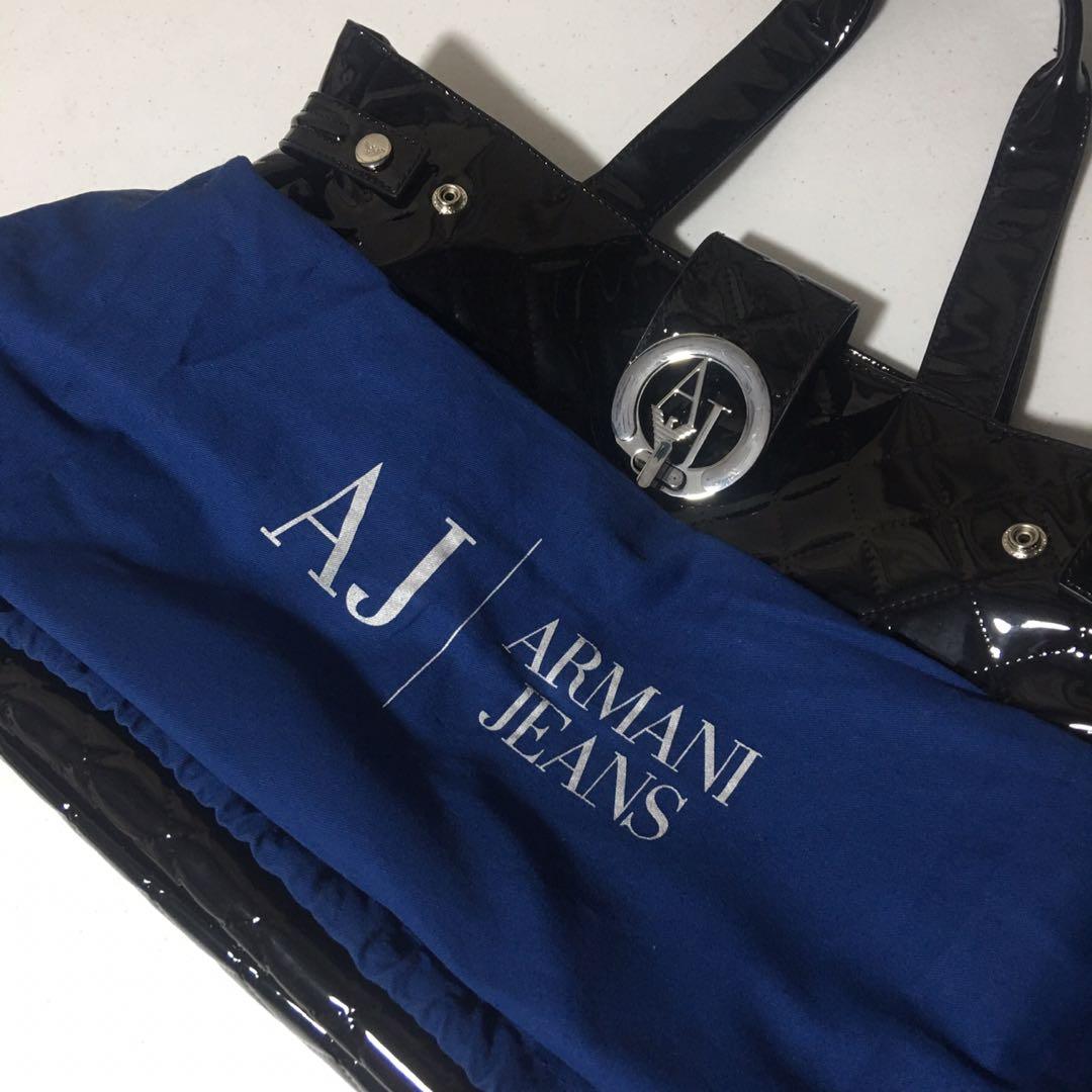Armani Jeans Women's Shoulder Bag Red Patent – Rivesti Second Hand