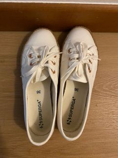 (Category: ) located in . Submitted by moonramen (Listing ID 1172176701, Image 1). Description: .