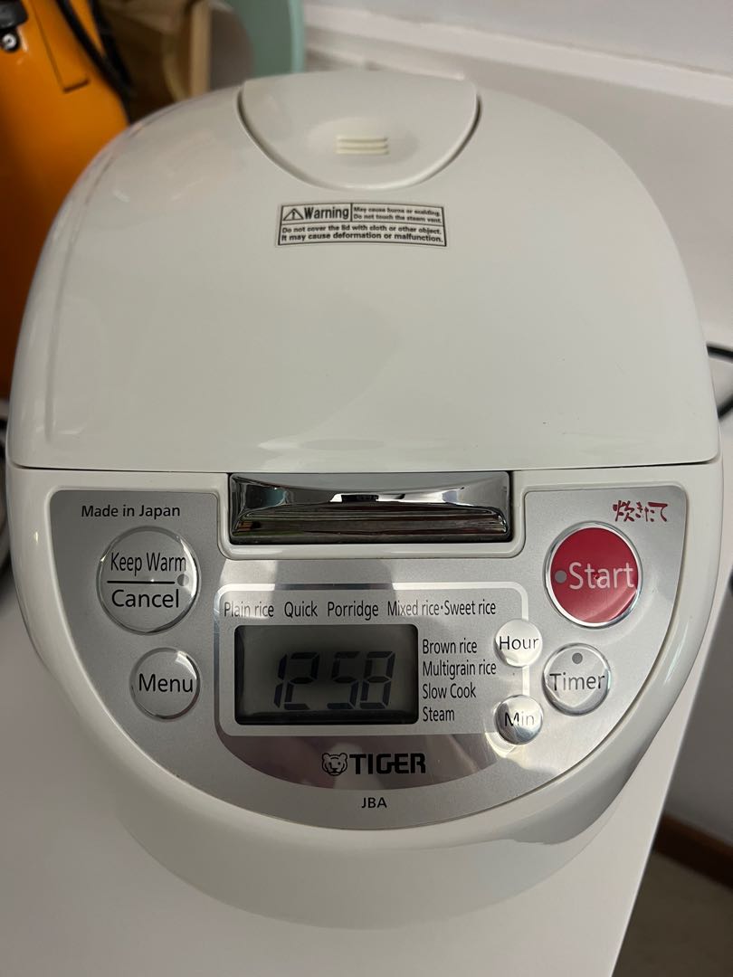 Tiger JBA rice cooker, TV & Home Appliances, Kitchen Appliances