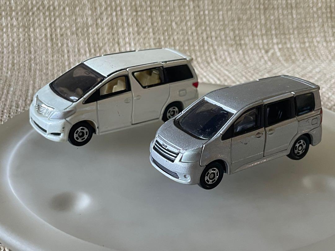 Tomica Diecast Cars Japan Set, Hobbies & Toys, Toys & Games on Carousell