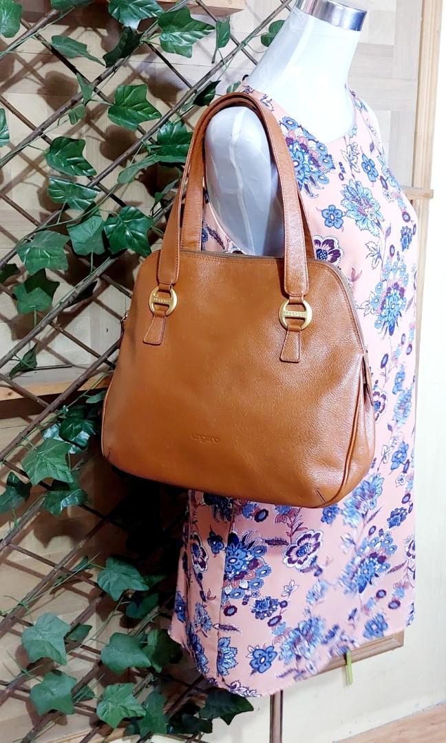 Ungaro alma bag (Category: Shoulder Bags) located in Davao. Submitted by wengbagstuff (Listing ID 1172174202, Image 2). Description: 🍀 vintage piece 🍀 genuine leather 🍀 w/ signs of usage (inner lining only) 🍀 no damage on pipings or cracks on leather.