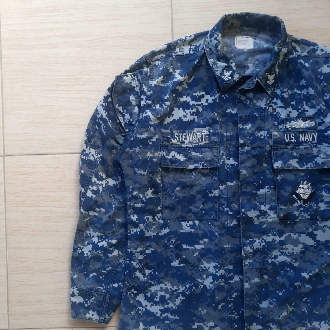 US Navy Seals Uniform, Fesyen Pria, Pakaian , Atasan di Carousell