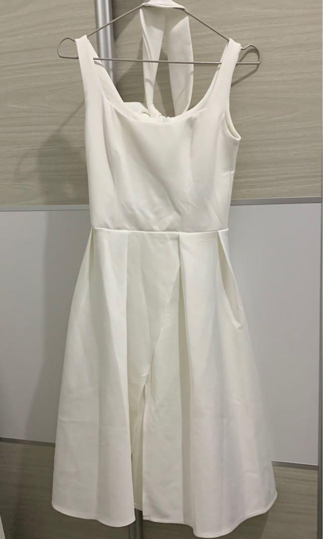 White Apartment 8 Dress (Category: Dresses) located in Muntinlupa City. Submitted by stylesecondsph (Listing ID 1172214478, Image 2). Description: Can be used for weddings, shoots, parties and other events Super nice fit, with slit and bow Used only once (for civil wedding), original price 3,680 .